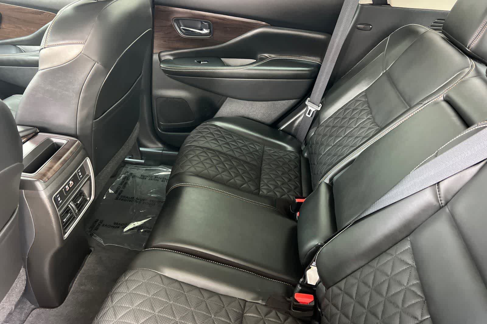 Certified 2021 Nissan Murano Platinum w/ Cargo Package FWD image 5