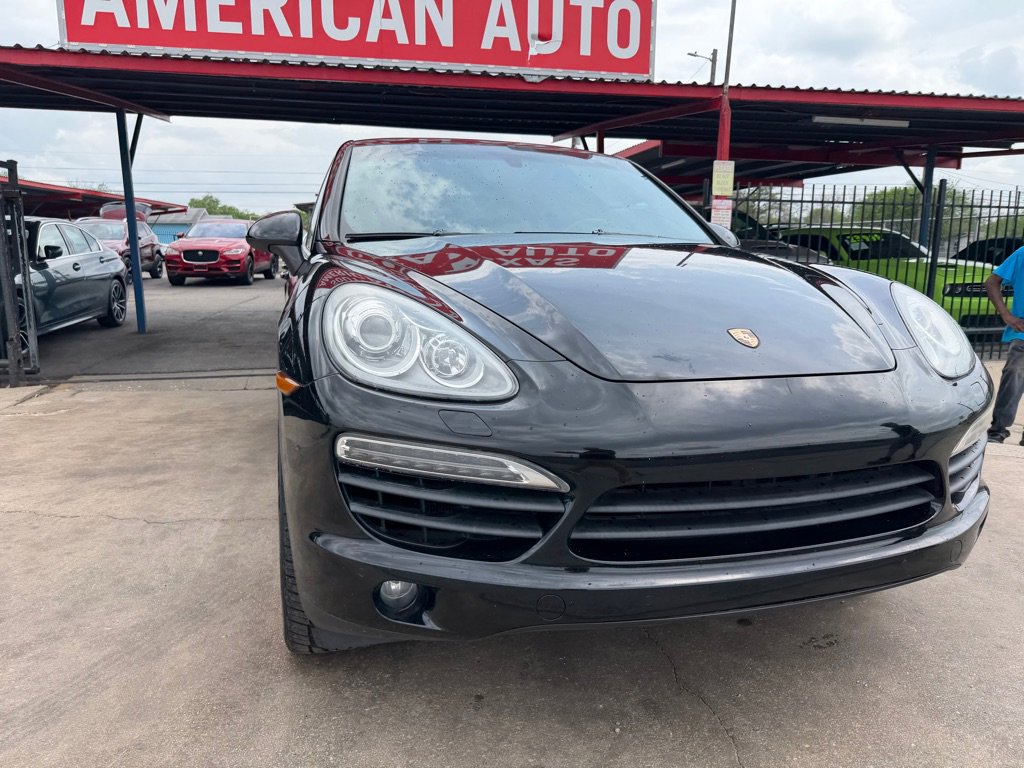 Used 2014 Porsche Cayenne S AWD/4WD image 11