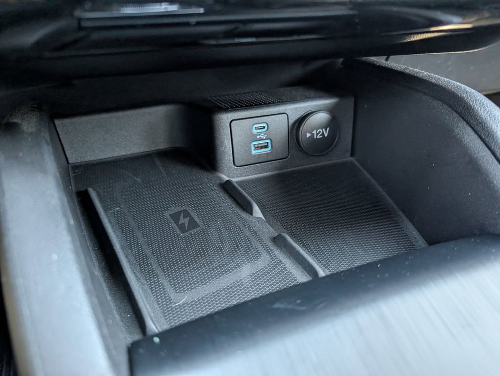 Used 2023 Ford Escape Platinum w/ Premium Technology Package image 21