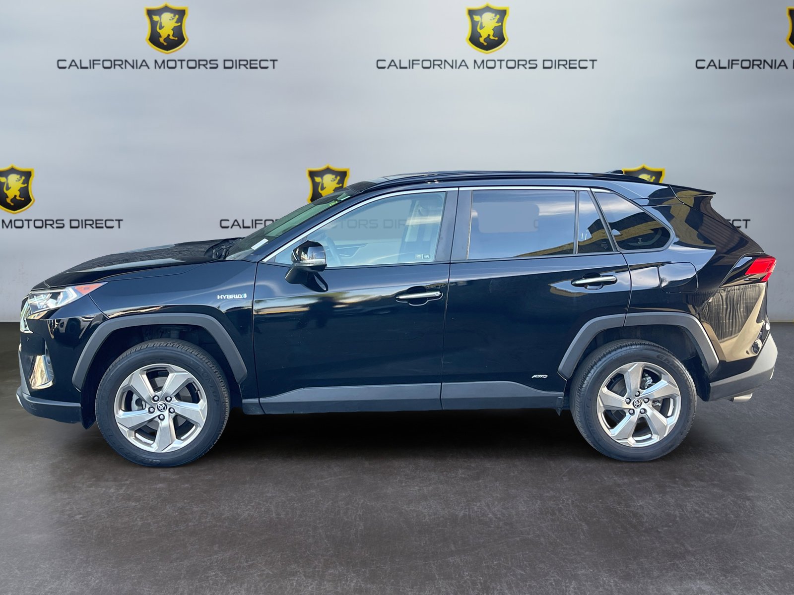 Used 2021 Toyota RAV4 Limited image 2