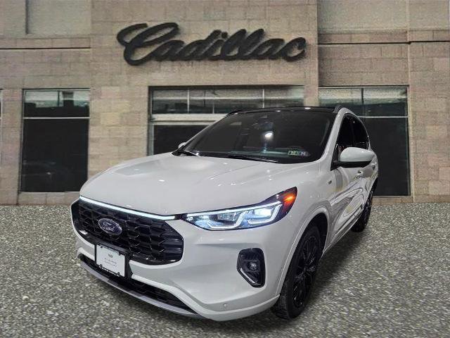 Used 2023 Ford Escape ST-Line Elite w/ Premium Technology Package image 1