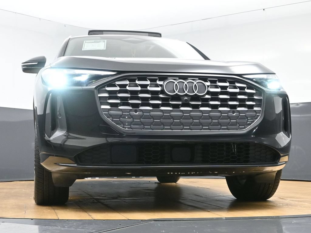Used 2025 Audi Q5 Premium Plus w/ Premium Plus AWD/4WD image 48