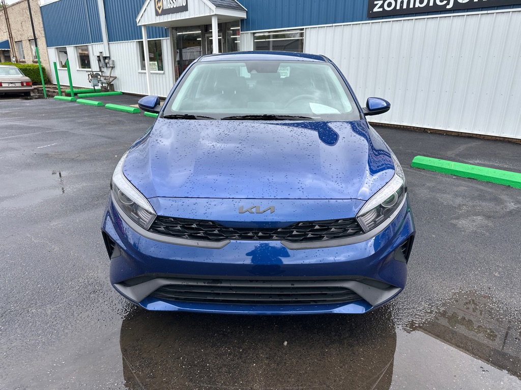 Used 2024 Kia Forte LXS FWD image 2