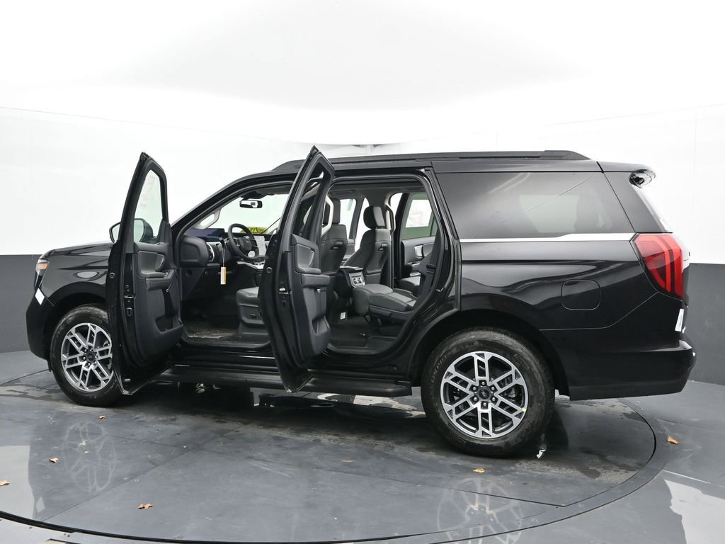 New 2026 Ford Expedition Active image 52