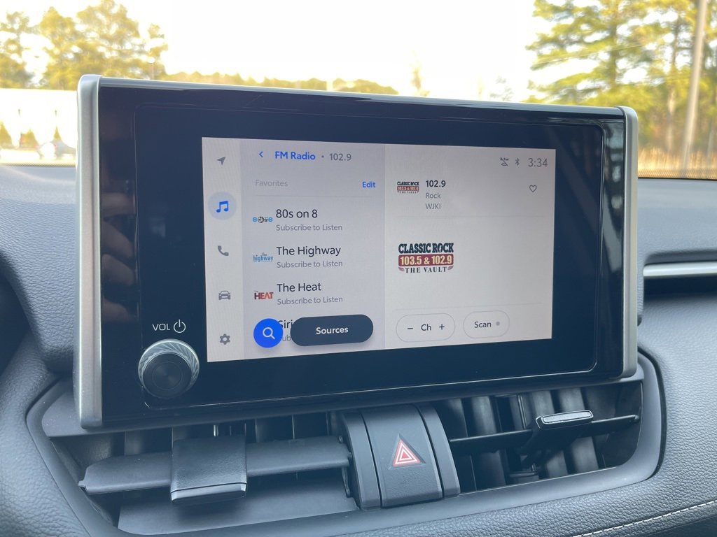 Used 2025 Toyota RAV4 LE image 14