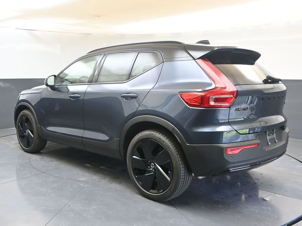 New 2026 Volvo XC40 B5 Ultra w/ Climate Package AWD/4WD image 3