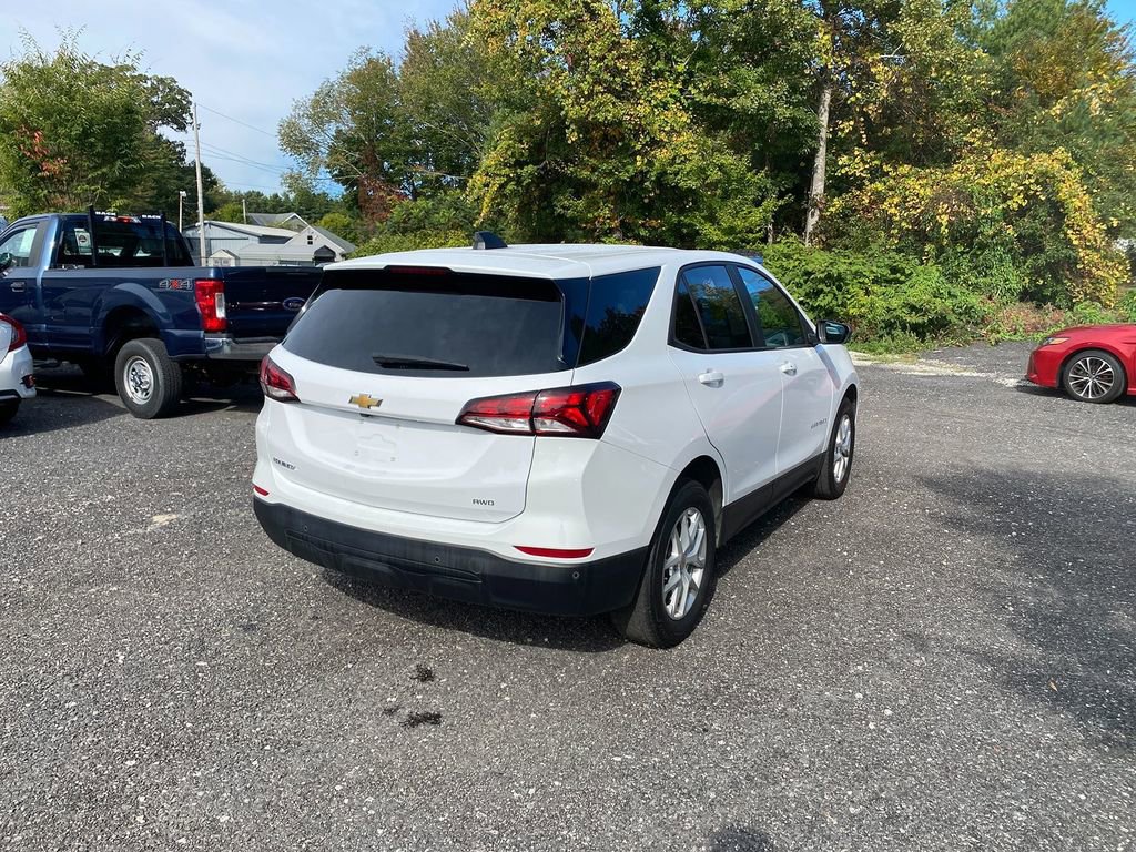 Used 2024 Chevrolet Equinox LS w/ LS Convenience Package image 5