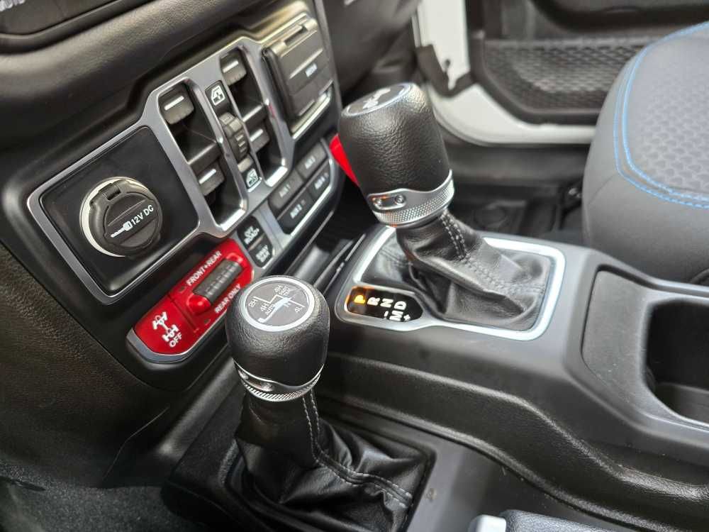 Used 2024 Jeep Wrangler Unlimited Rubicon 4xe image 38