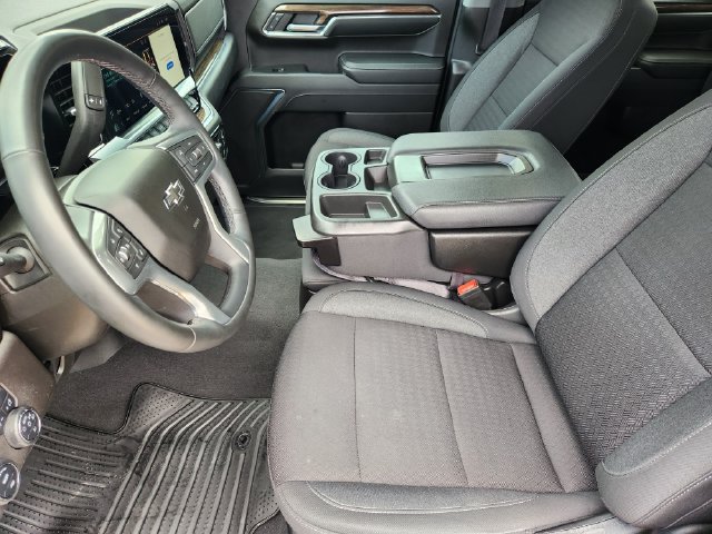 Used 2023 Chevrolet Silverado 1500 RST RWD image 4