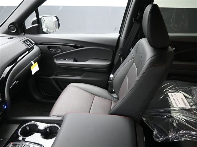 New 2026 Honda Ridgeline Black Edition image 11