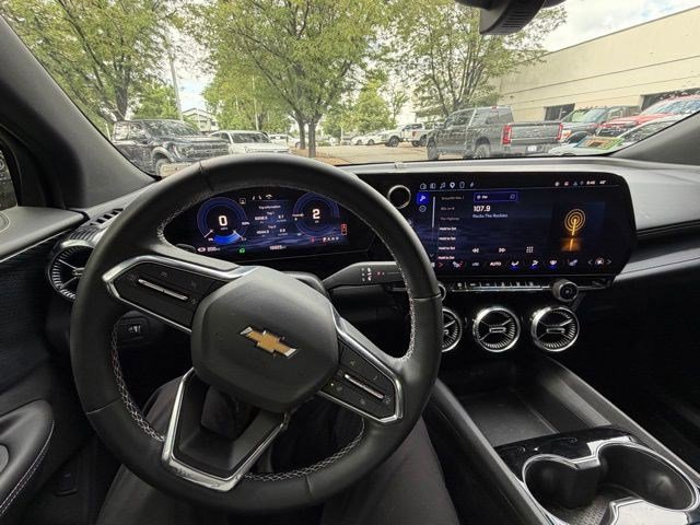 Used 2024 Chevrolet Blazer EV LT AWD/4WD image 22