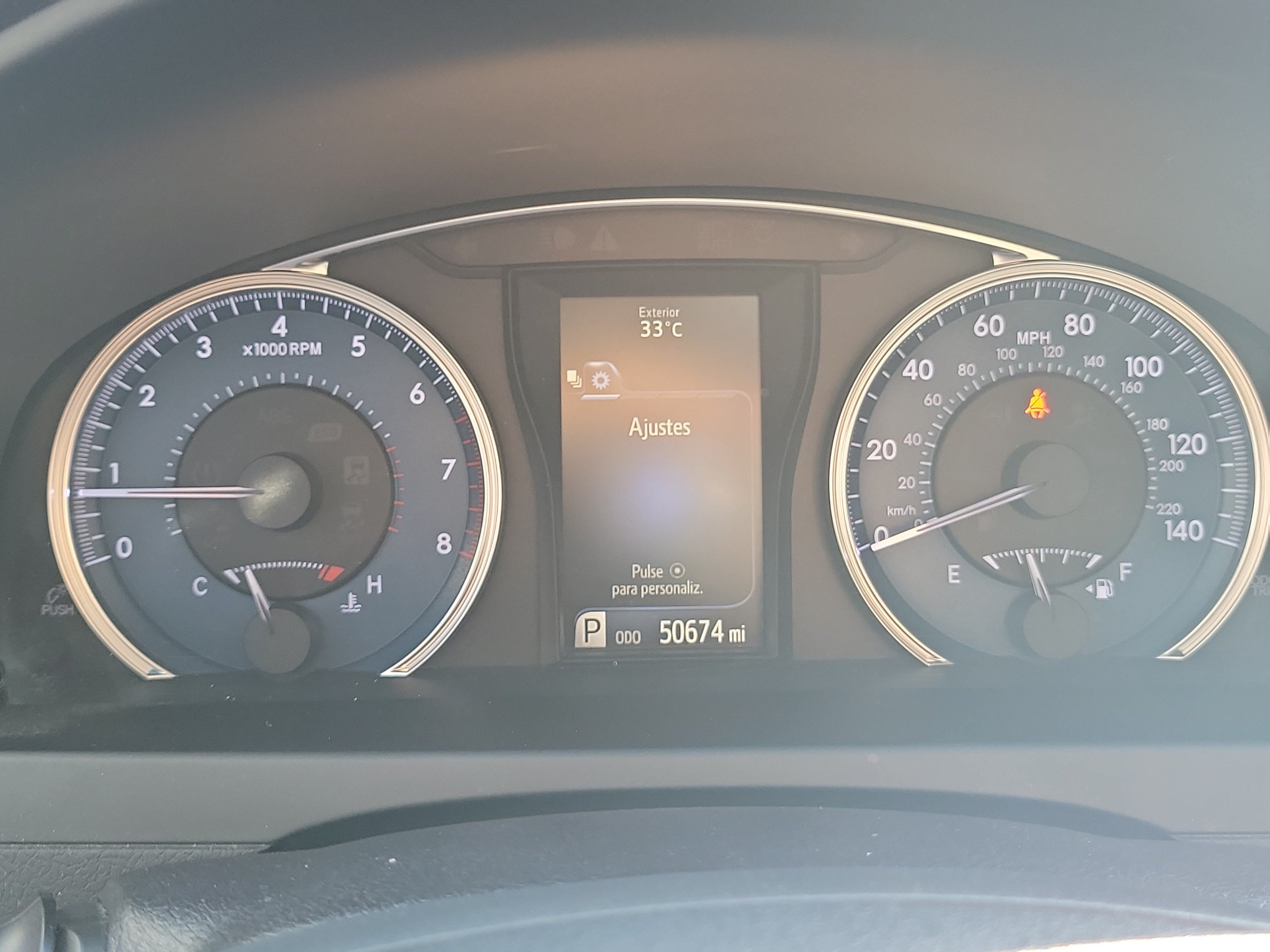 Used 2015 Toyota Camry XLE FWD image 30
