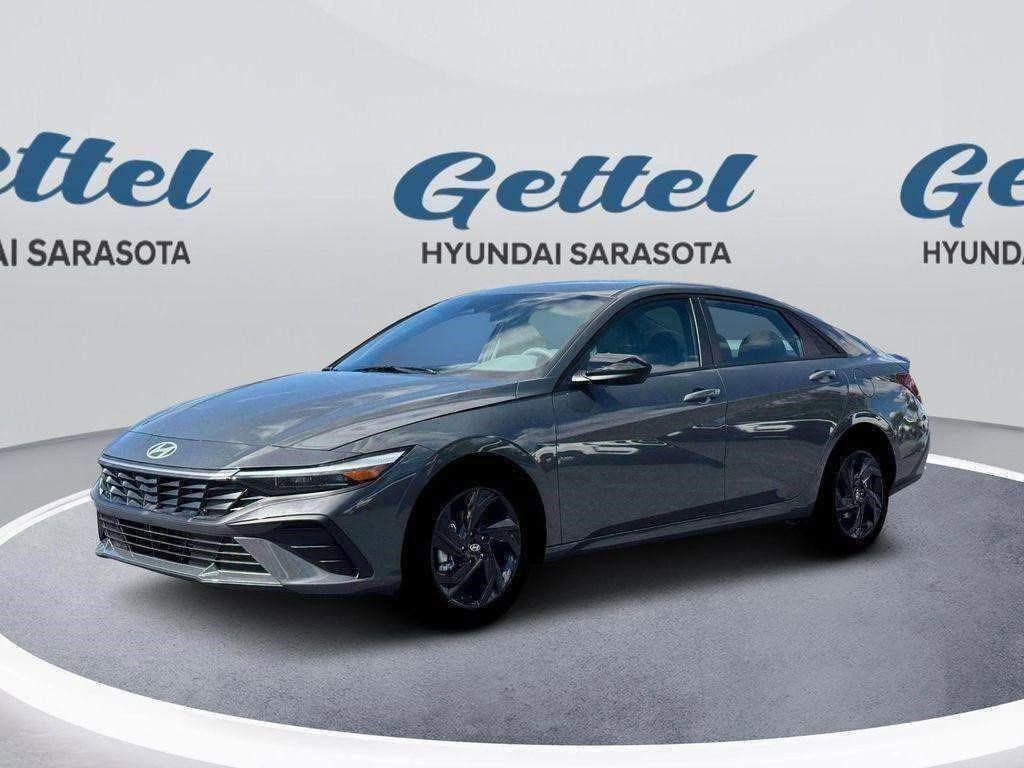 New 2026 Hyundai Elantra Sport image 2