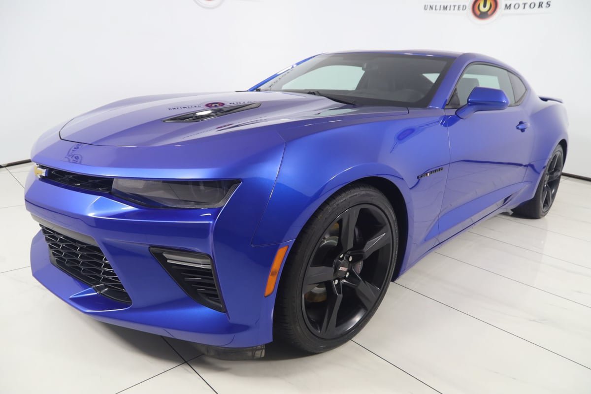 Used 2018 Chevrolet Camaro SS RWD image 66