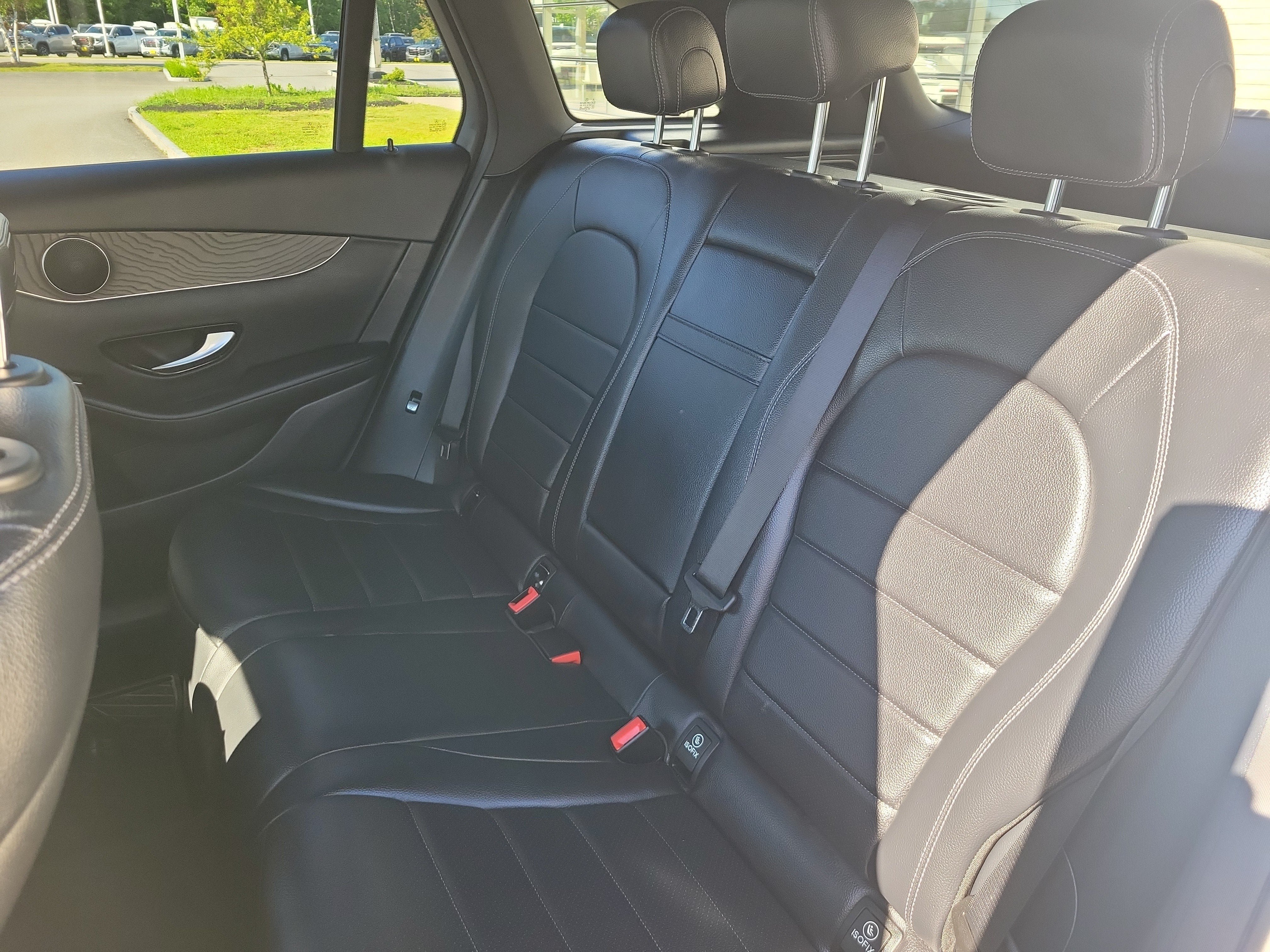 Used 2018 Mercedes-Benz GLC 300 4MATIC image 29
