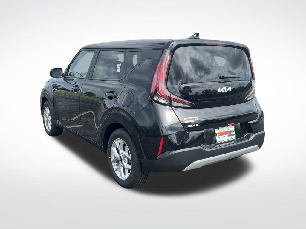 New 2025 Kia Soul S image 3
