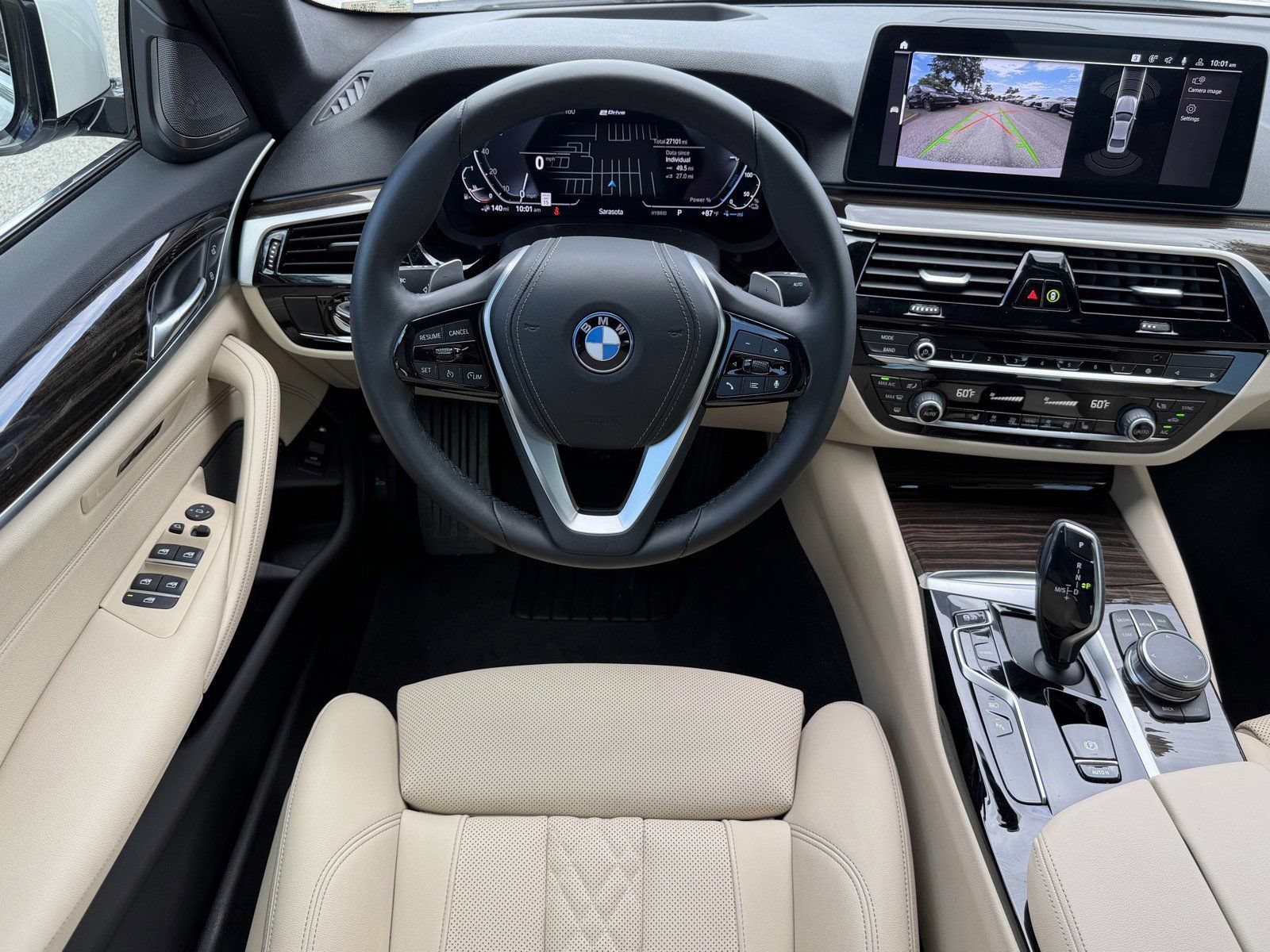 Certified 2023 BMW 530e w/ Premium Package RWD image 14