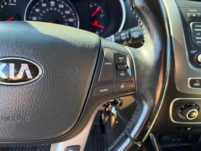 Used 2015 Kia Sorento LX image 4