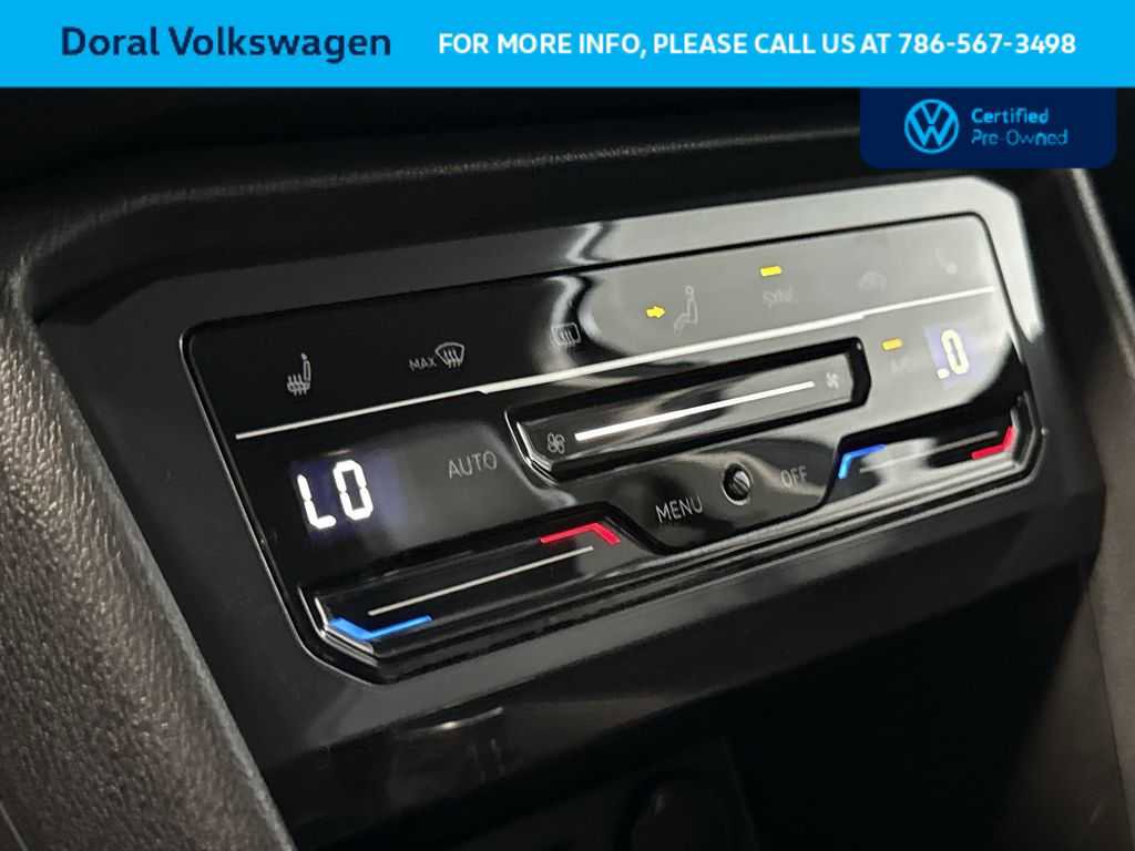 Certified 2023 Volkswagen Tiguan SE FWD image 19