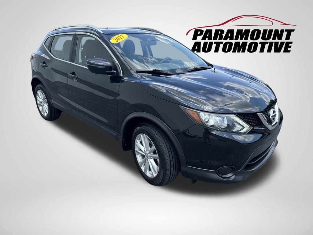 Used 2017 Nissan Rogue Sport SV FWD image 3