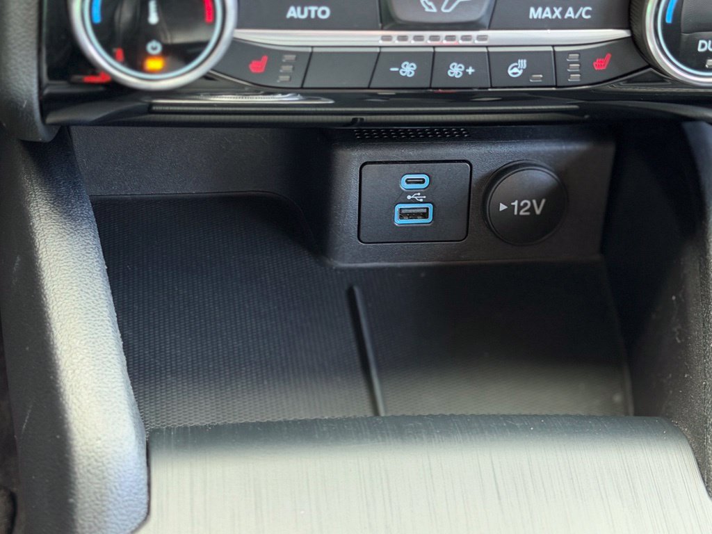 Used 2022 Ford Escape Titanium AWD/4WD image 14