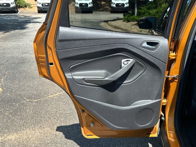 Used 2016 Ford Escape SE FWD image 23