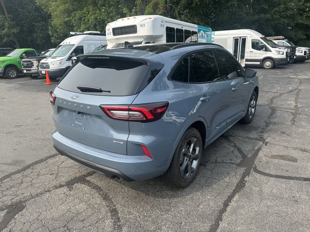 Used 2024 Ford Escape ST-Line w/ Tech Pack #1 image 5