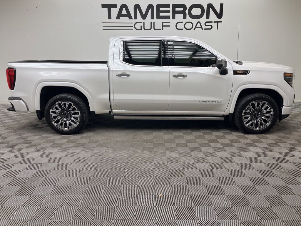 Used 2025 GMC Sierra 1500 Denali Ultimate AWD/4WD image 4