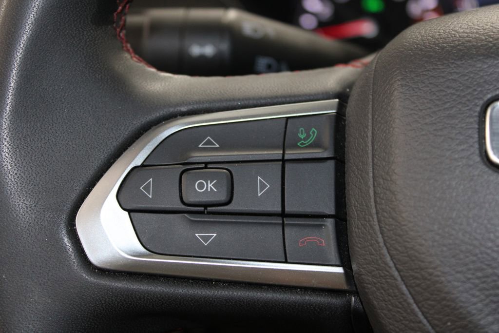 Used 2025 Jeep Compass Trailhawk image 44