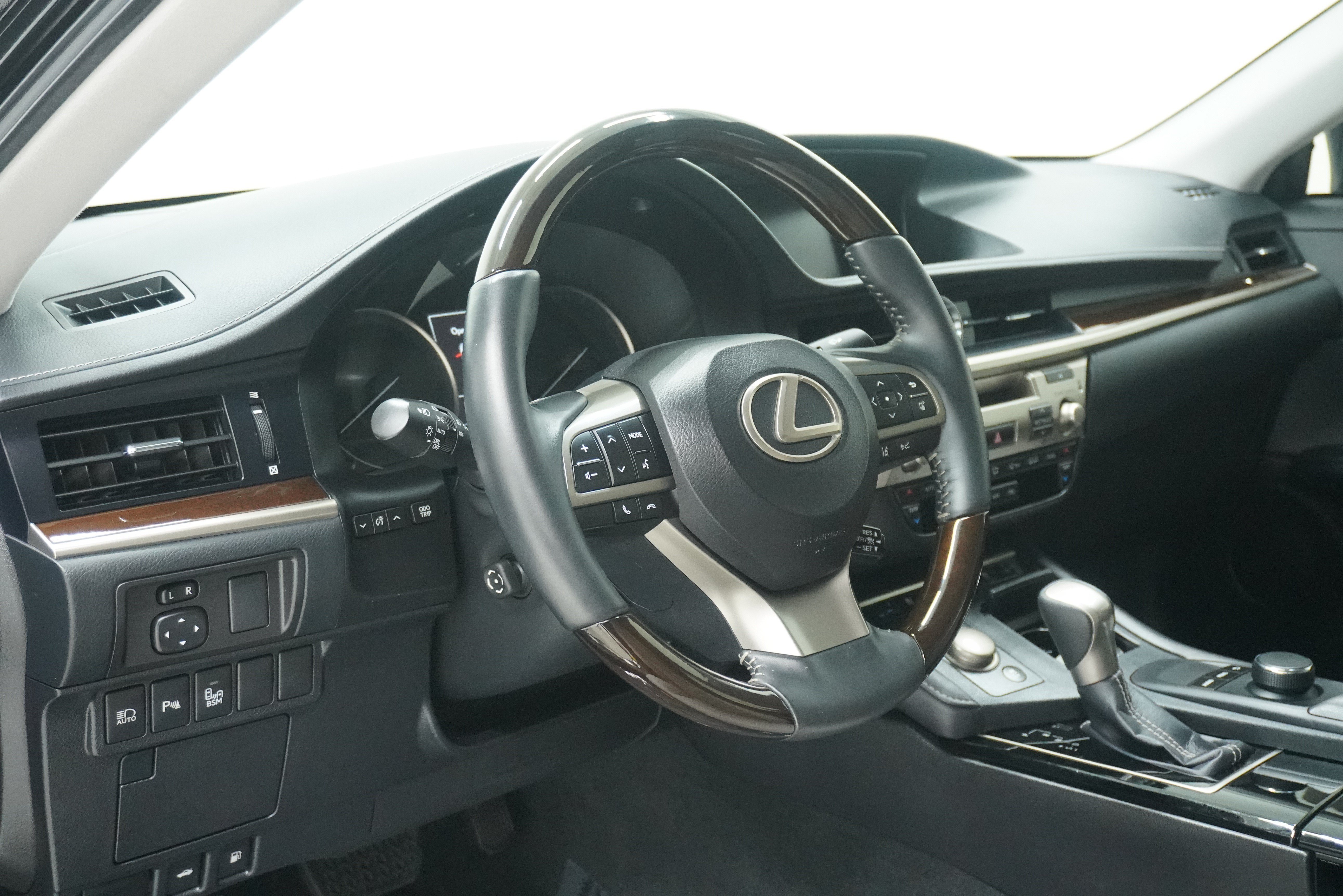 Used 2017 Lexus ES 350 w/ Premium Package FWD image 10