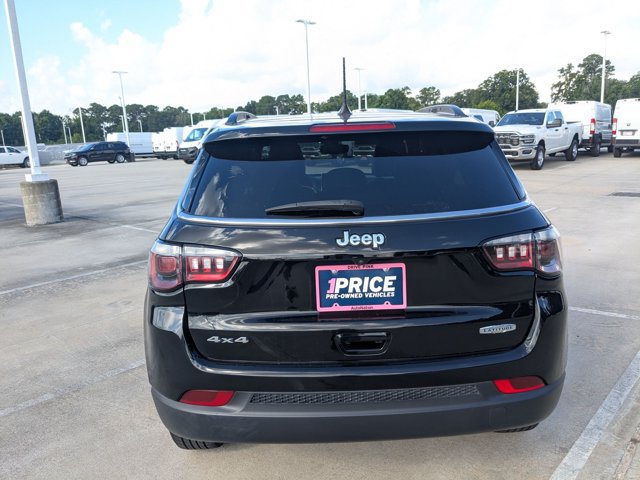 Used 2024 Jeep Compass Latitude AWD/4WD image 6