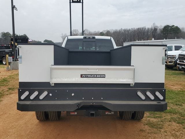 New 2026 RAM 5500 Tradesman RWD image 5
