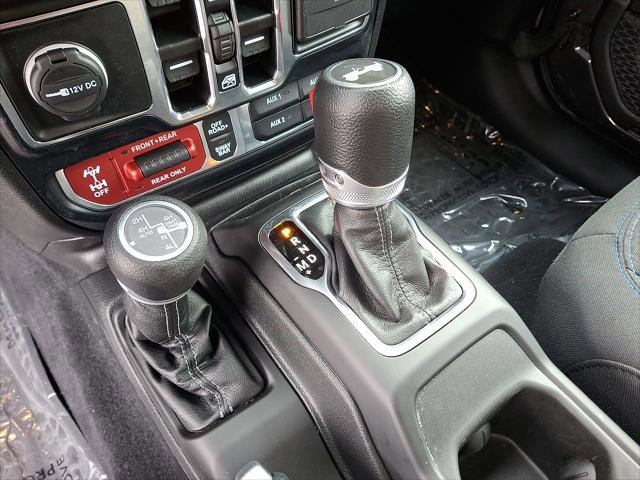 Used 2024 Jeep Wrangler Unlimited Rubicon 4xe AWD/4WD image 4