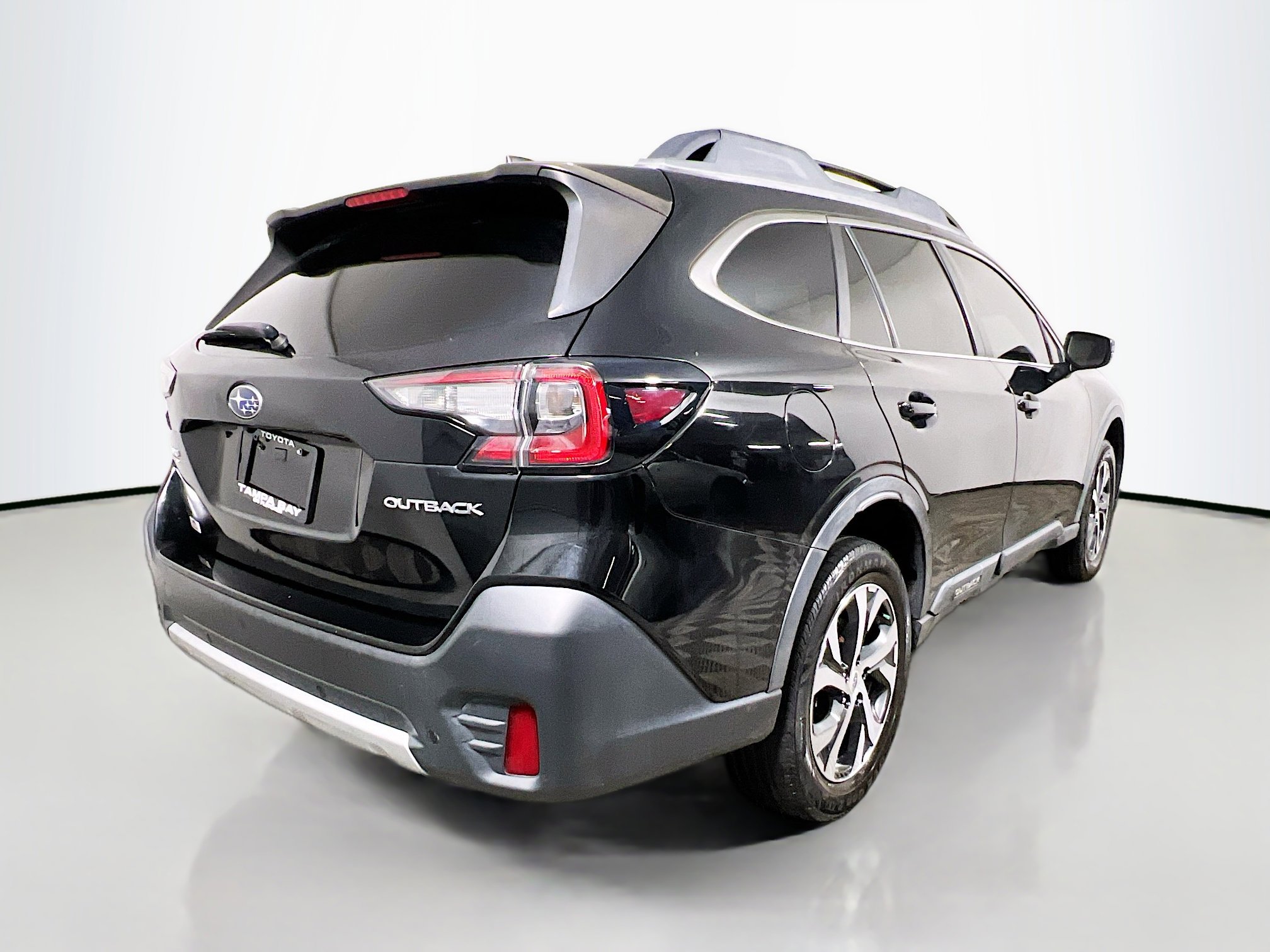 Used 2021 Subaru Outback Limited image 4