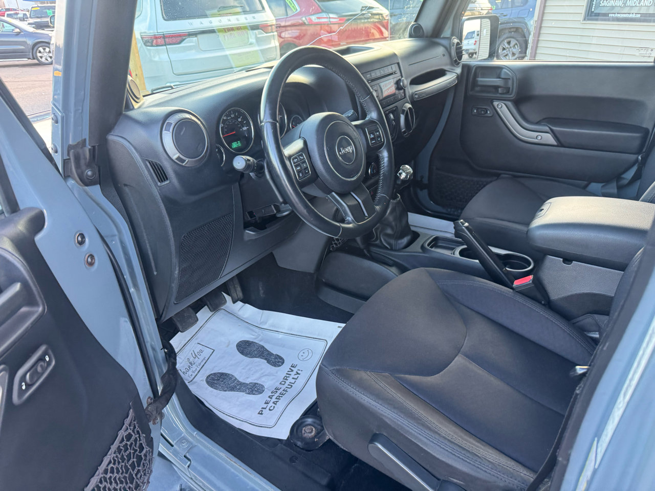 Used 2014 Jeep Wrangler Unlimited Sport w/ Dual Top Group image 10