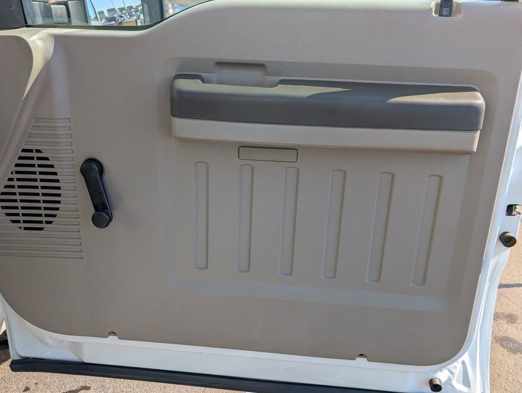 Used 2009 Ford F350 XL image 39