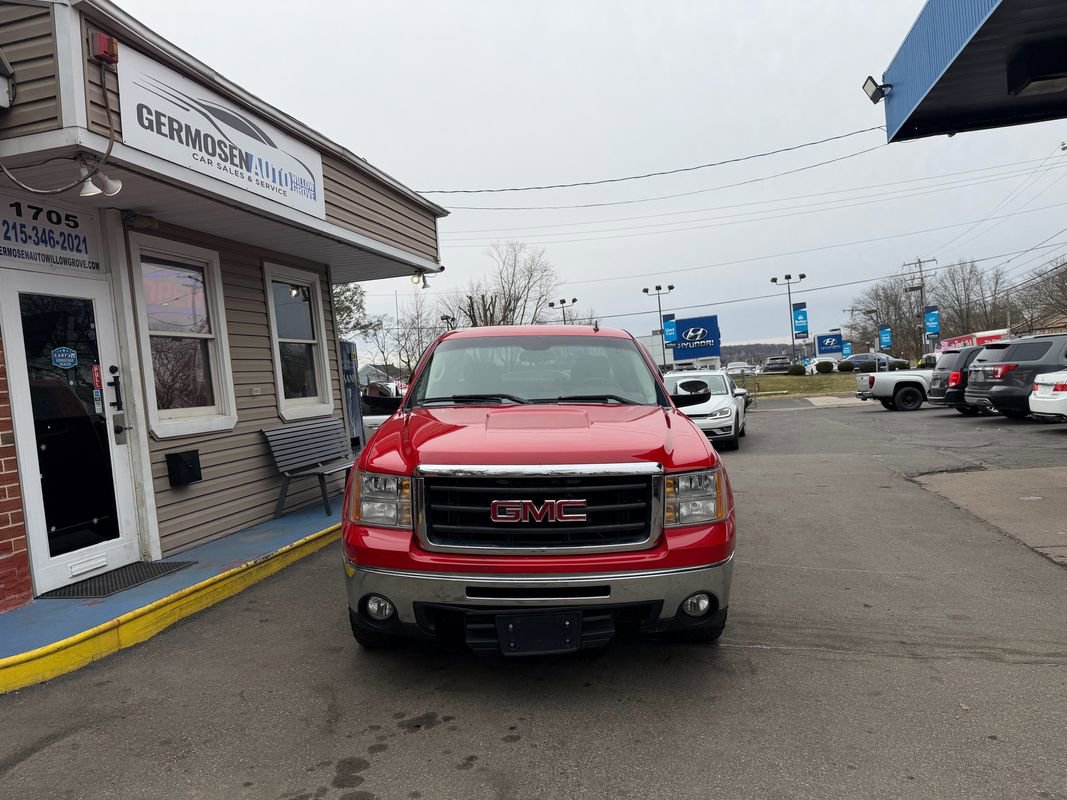 Used 2011 GMC Sierra 1500 SLE w/ Power Tech Package AWD/4WD image 3