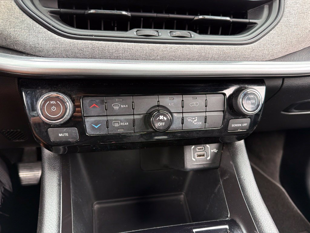 Used 2024 Jeep Compass Sport AWD/4WD image 12