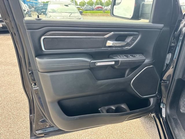 Used 2025 RAM 1500 Laramie AWD/4WD image 26