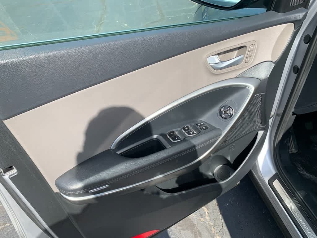 Used 2017 Hyundai Santa Fe Limited AWD/4WD image 23