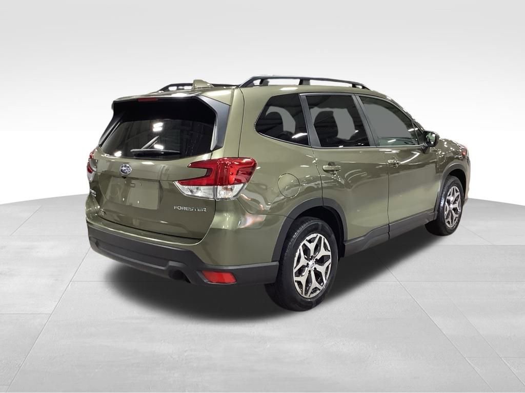 Certified 2022 Subaru Forester Premium image 10