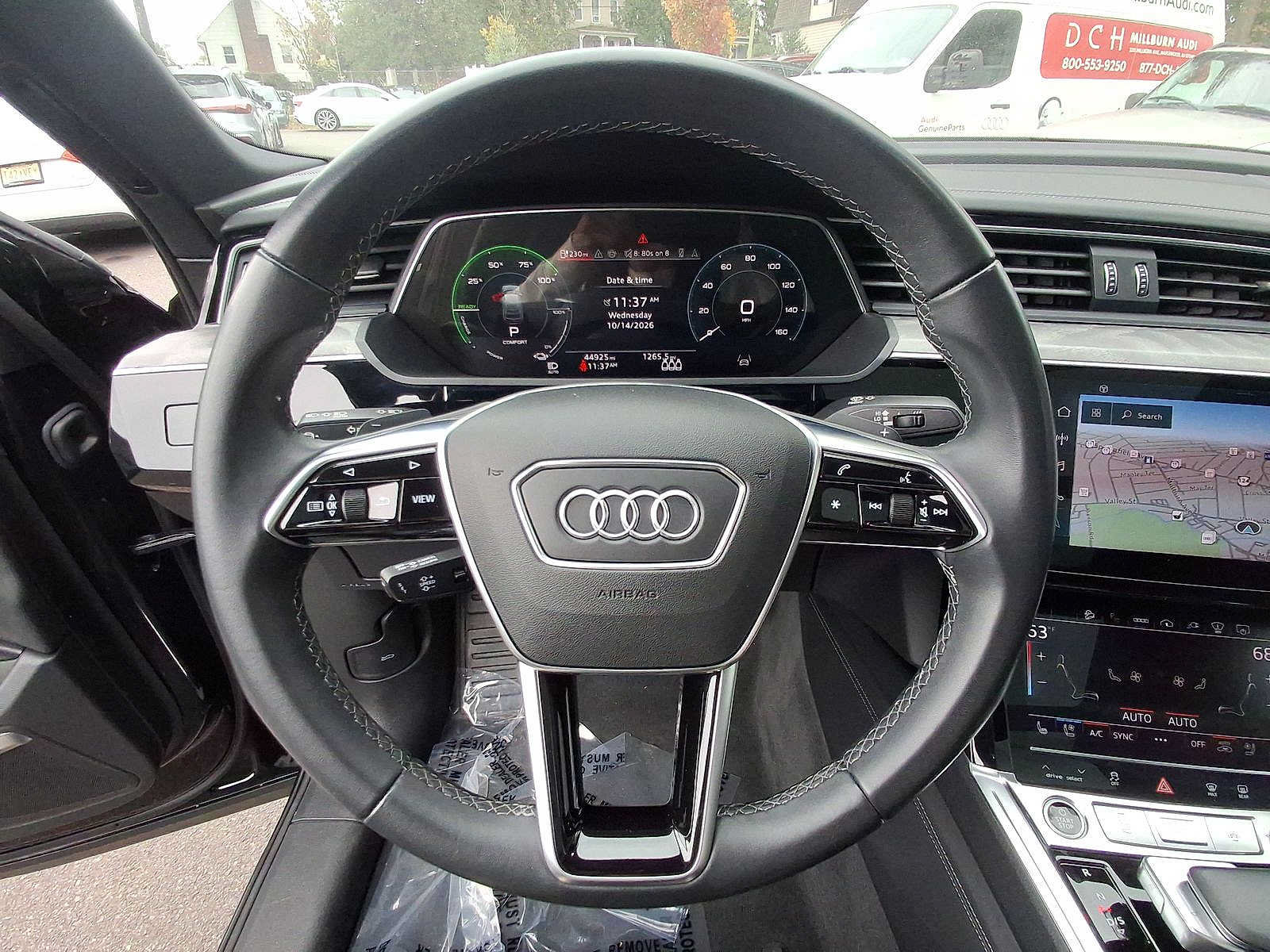 Certified 2024 Audi Q8 e-tron Prestige AWD/4WD image 22