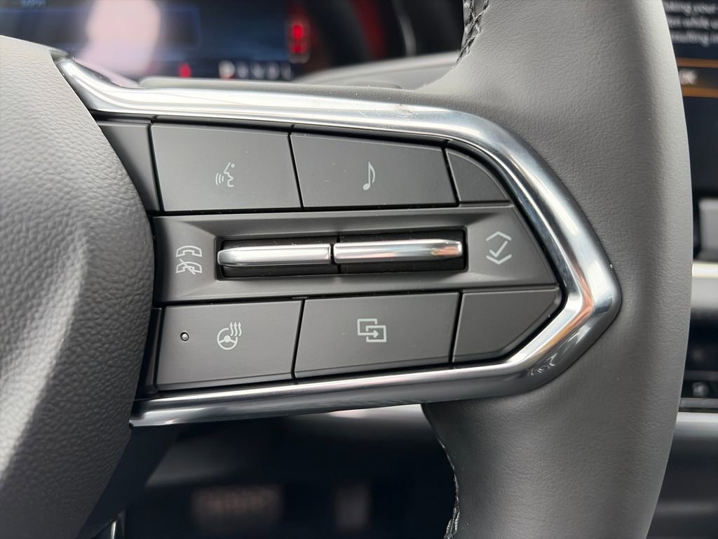 New 2026 Chevrolet Equinox LT w/ Convenience Package II FWD image 11