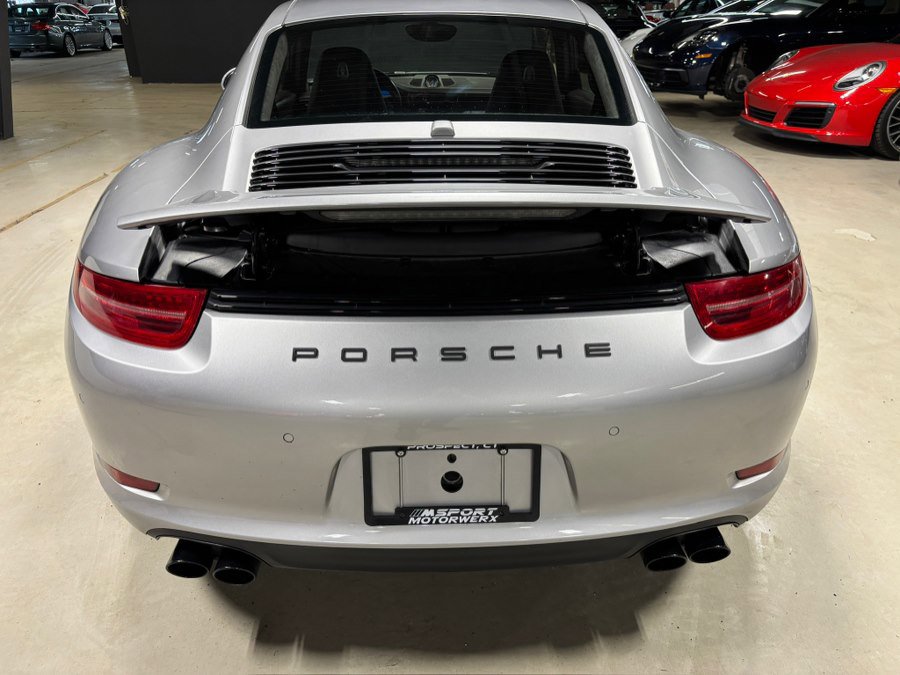 Used 2015 Porsche 911 Carrera GTS image 4