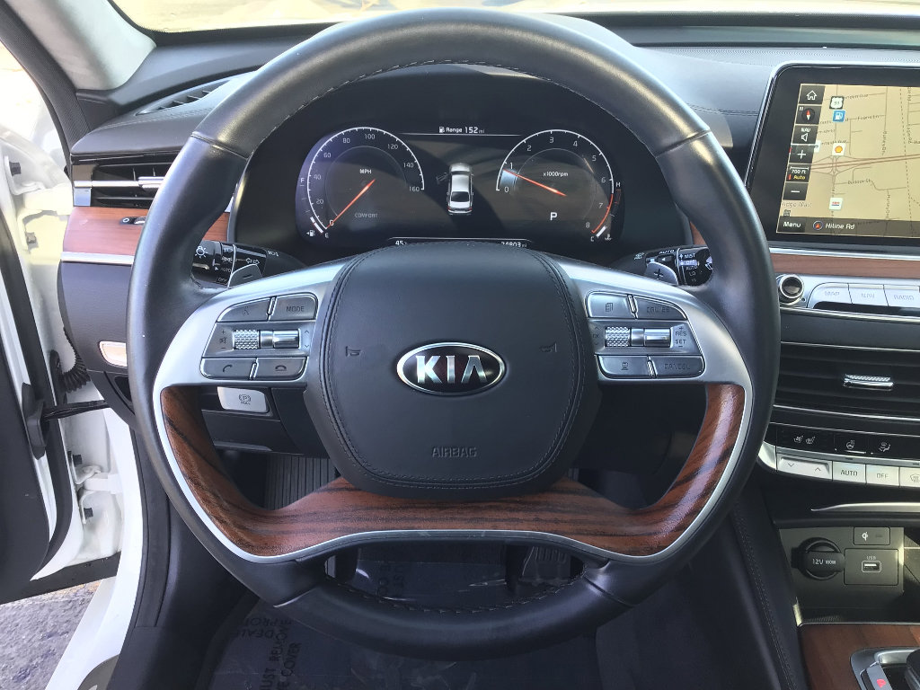 Used 2019 Kia K900 Luxury w/ VIP Package image 12
