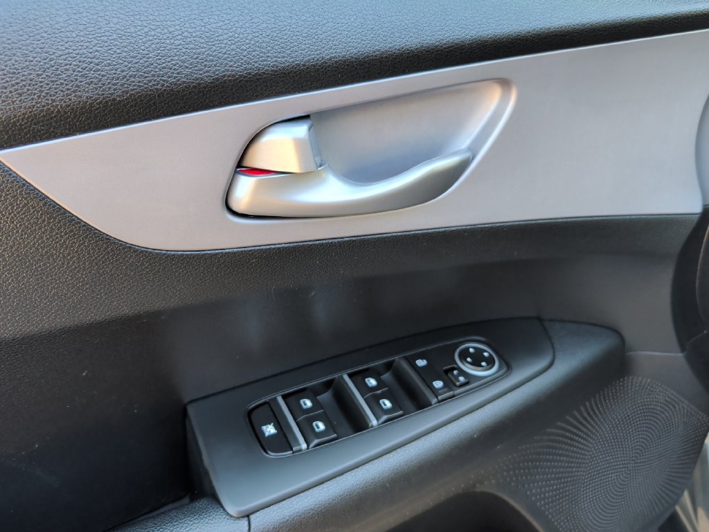 Used 2024 Kia Forte LXS FWD image 15