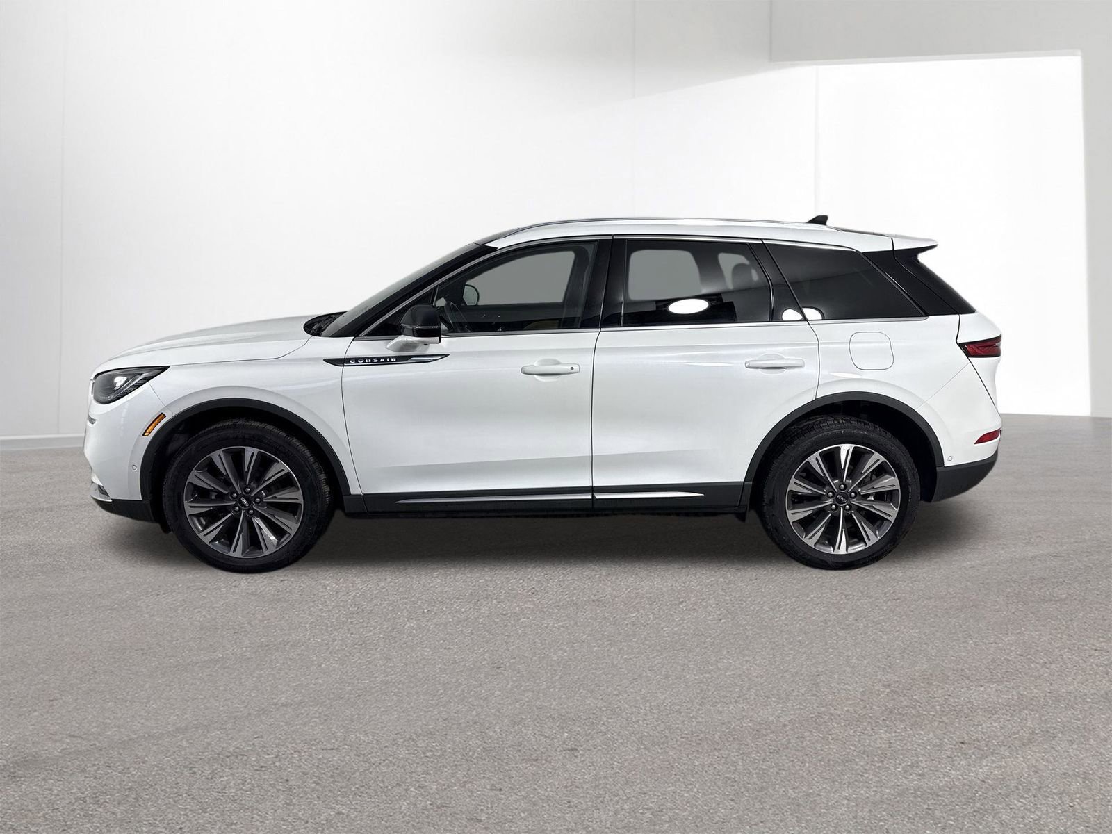 Used 2021 Lincoln Corsair Reserve w/ Equipment Group 201A image 29