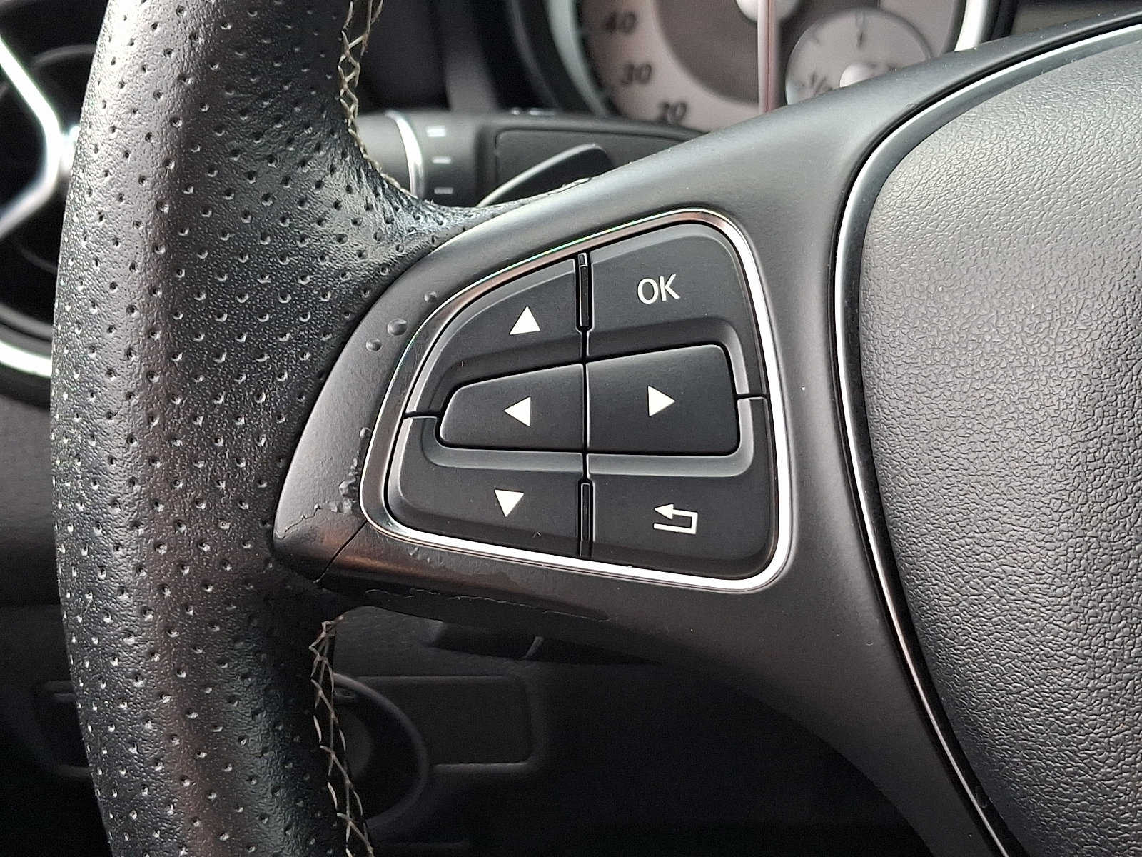 Used 2016 Mercedes-Benz CLA 250 image 21