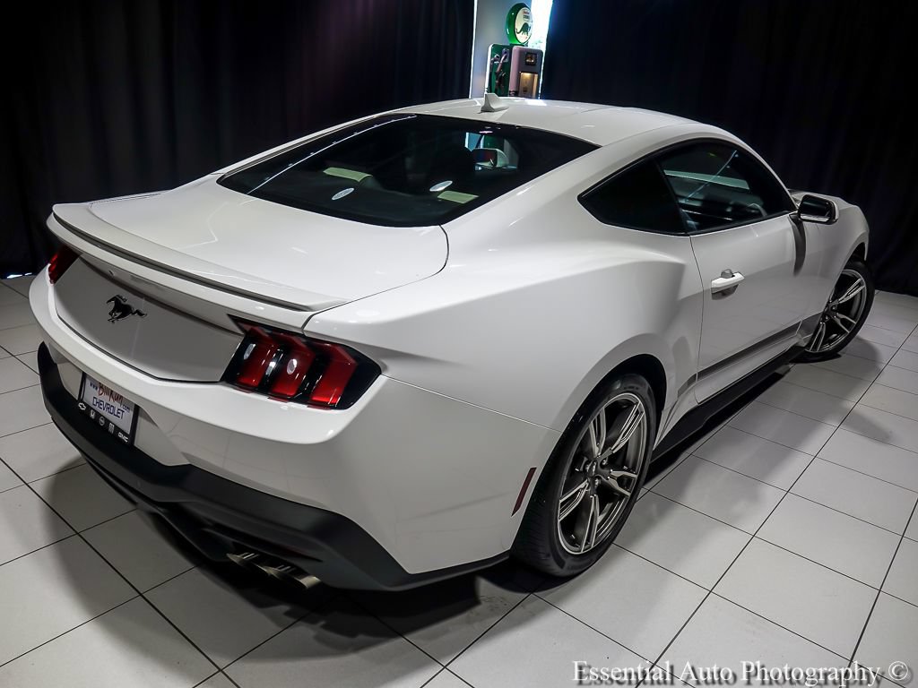 Used 2024 Ford Mustang Premium RWD image 10