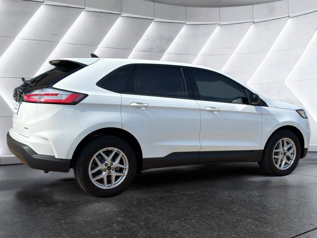 Used 2024 Ford Edge SE AWD/4WD image 5